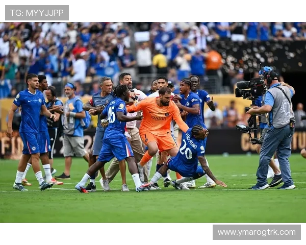 切尔西新援埃苏戈世俱杯首秀替补登场 暴力拼抢展现潜力(1)